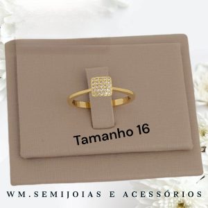 Anel quadrado com cravação em microzircônias Banho Ouro