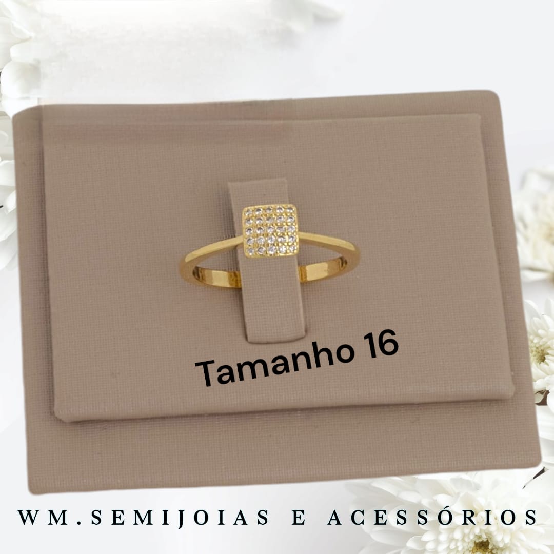 Anel quadrado com cravação em microzircônias Banho Ouro