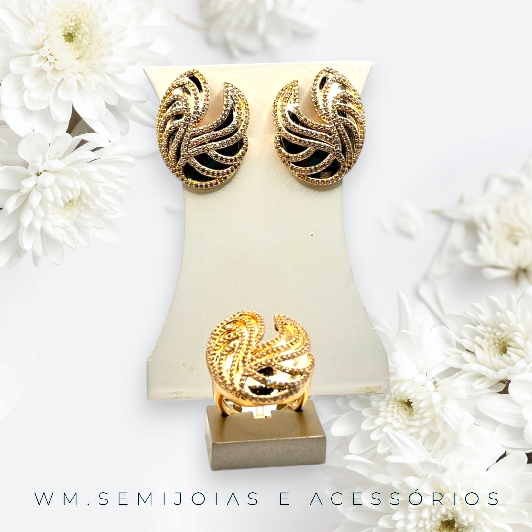 Conjunto em Banho Ouro - brincos e anel