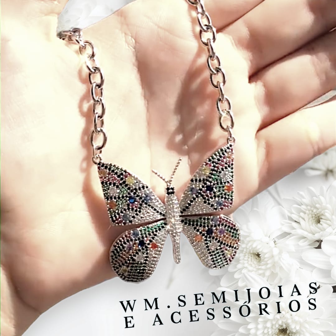 Colar Borboleta em banho ródio com cravação em microzircônias coloridas